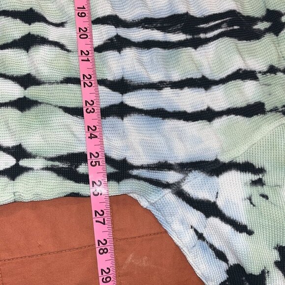 Daydreamer For Free People Tie-Dye Button-Up Long Sleeve Top Women size Medium - Picture 7 of 9